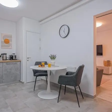 Mountain Hideaway Apartment Brasov