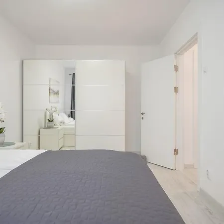 Mountain Hideaway Apartment Brasov